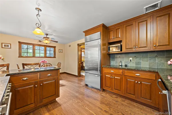 $2,388,888 | 378 Beverly Road | Douglaston