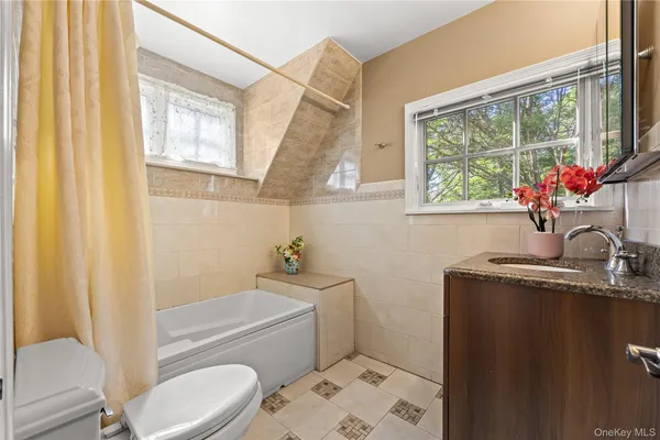 $2,388,888 | 378 Beverly Road | Douglaston
