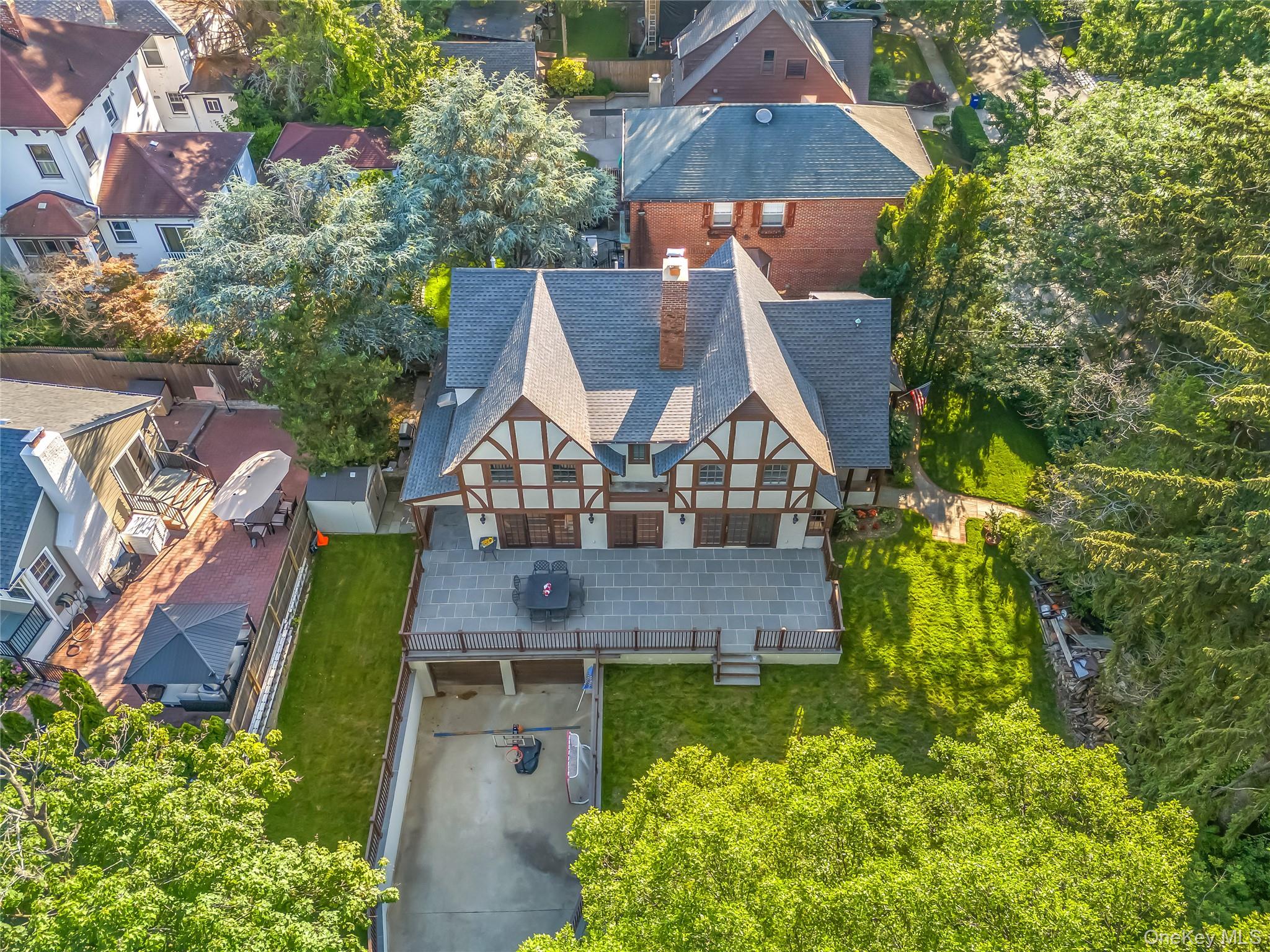 378 Beverly Road Queens, NY 11363 - Photo 41 of 45