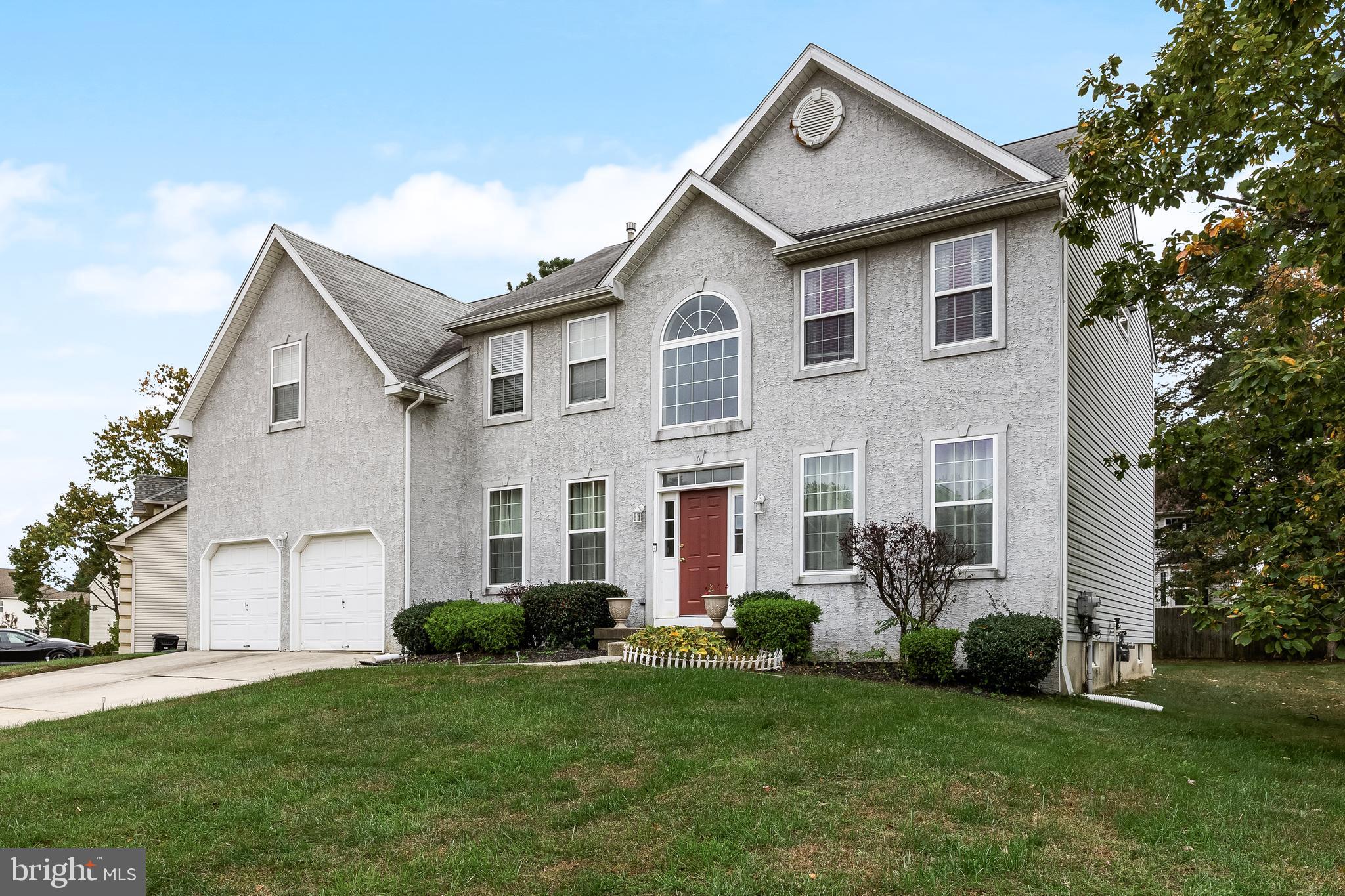 6 Twisting Lane Sicklerville, NJ 08081 - Photo 2 of 39