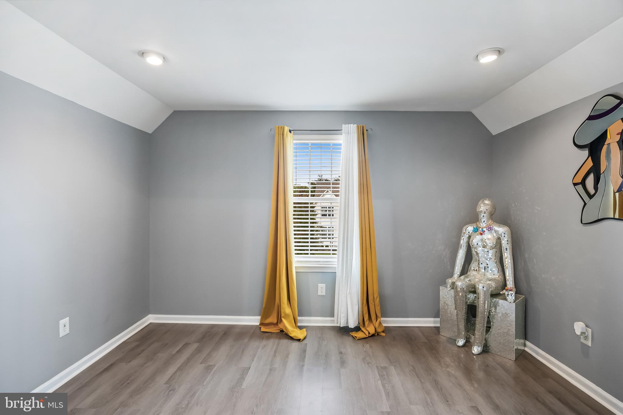 6 Twisting Lane Sicklerville, NJ 08081 - Photo 24 of 39 Primary Bedroom