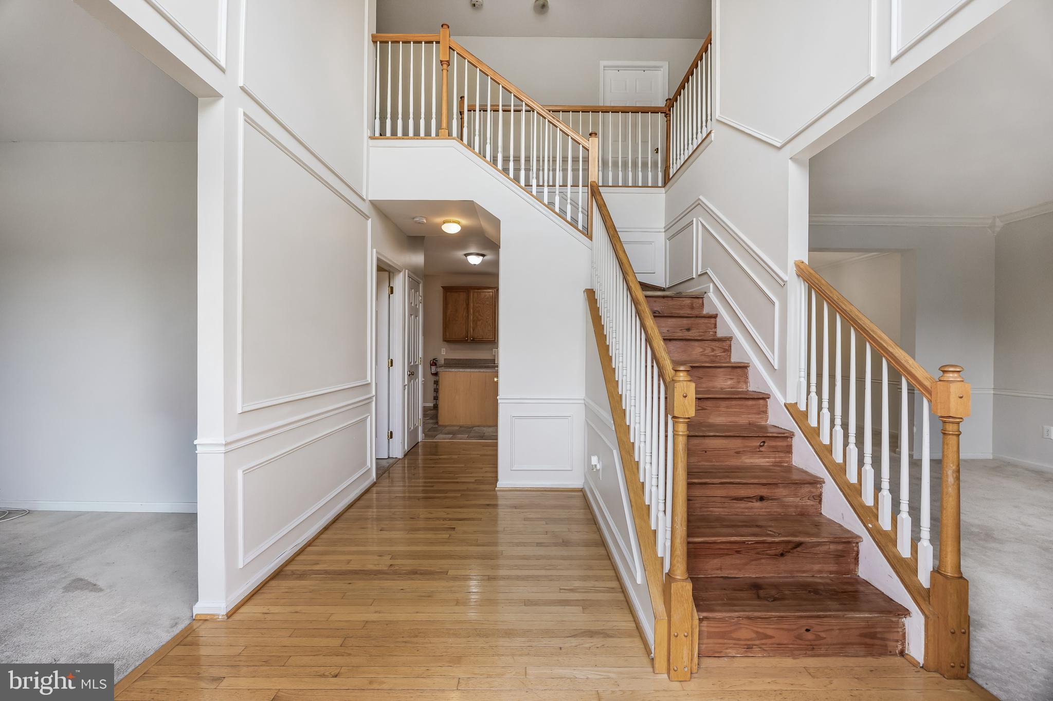 6 Twisting Lane Sicklerville, NJ 08081 - Photo 3 of 39