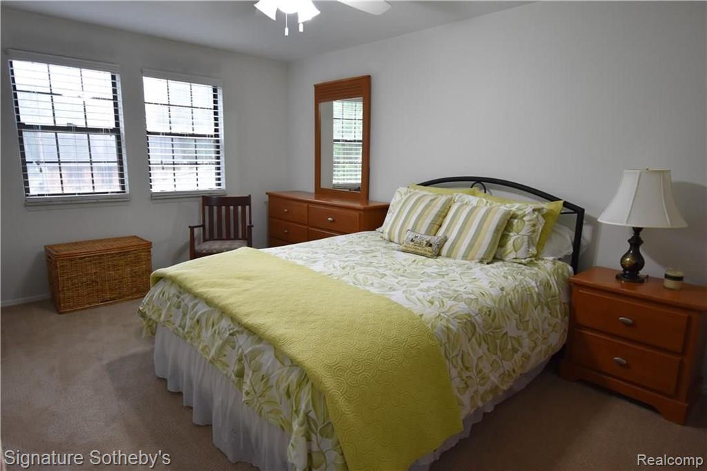 1907 Allenway Court, Unit 99 Rochester Hills, MI 48309 - Photo 14 of 20