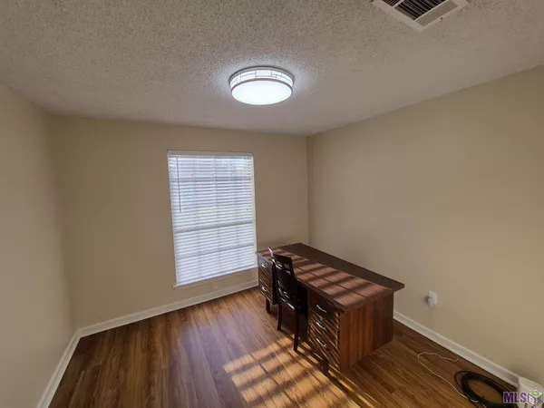 $278,000 | 910 Angee Drive, Denham Springs, LA 70726