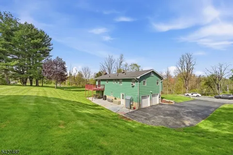 $499,900 | 11 Davis Terrace, Newton, NJ 07860