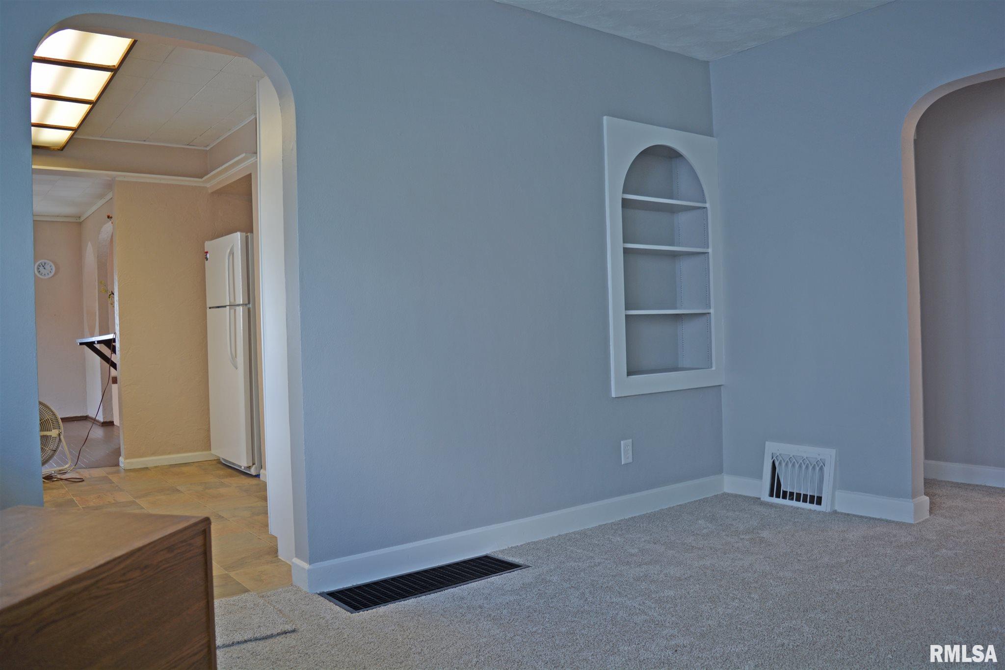 2628 Yale Boulevard Springfield, IL 62703 - Photo 12 of 36 Gallery Image 12