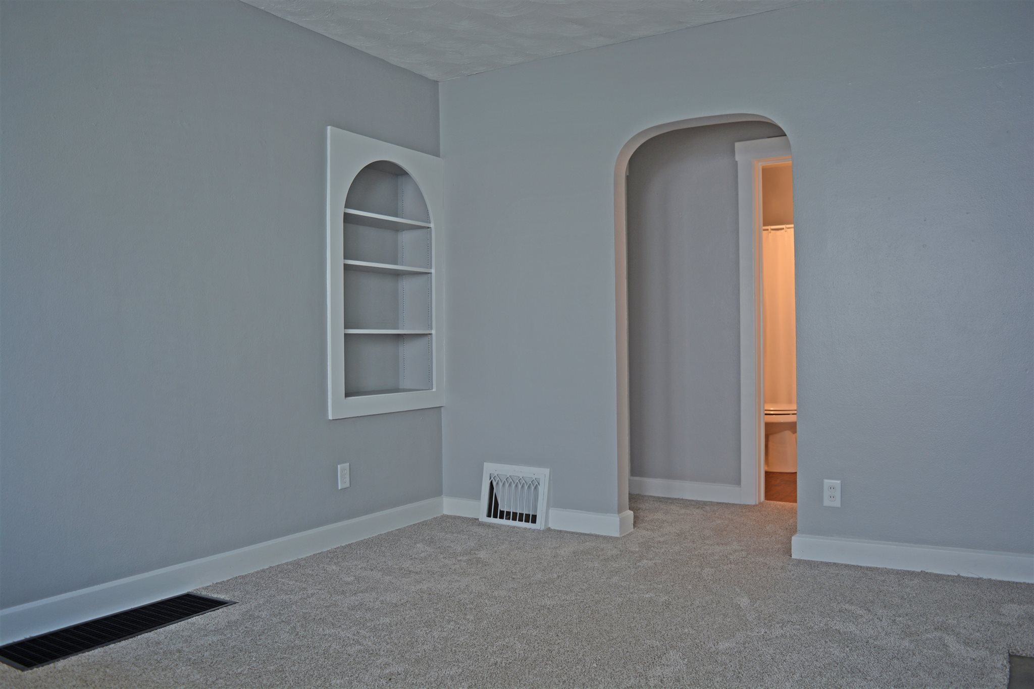 2628 Yale Boulevard Springfield, IL 62703 - Photo 13 of 36 Gallery Image 13
