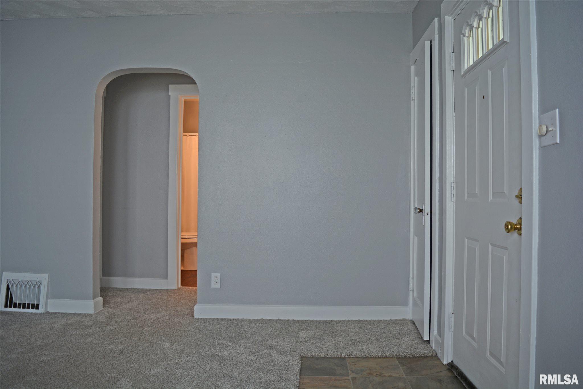 2628 Yale Boulevard Springfield, IL 62703 - Photo 14 of 36 Gallery Image 14