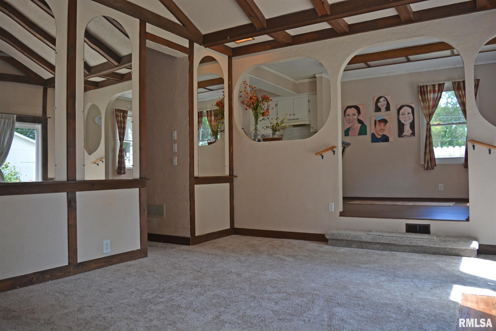2628 Yale Boulevard Springfield, IL 62703 - Photo 17 of 36 Gallery Image 17