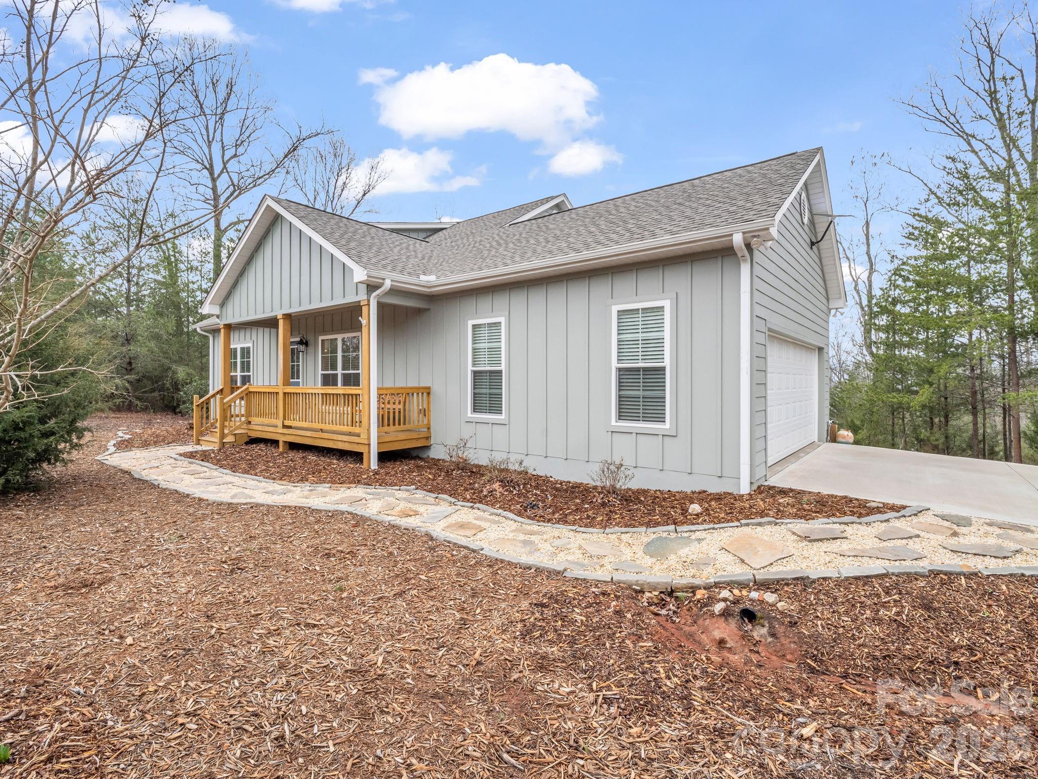 631 Mountain Parkway Mill Spring, NC 28756 - Photo 5 of 44