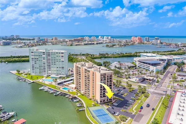 $2,400 | 51 Island Way, Unit 101, Clearwater Beach, FL 33767