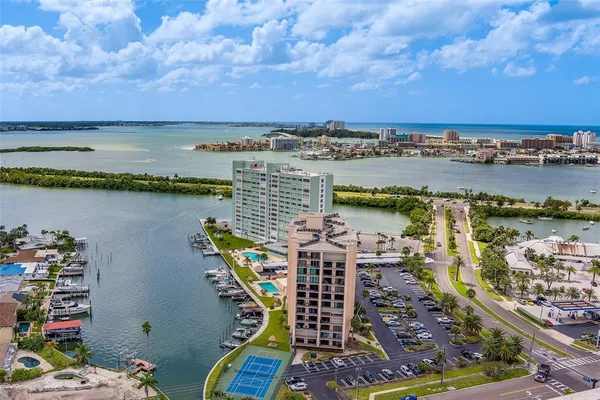 $2,400 | 51 Island Way, Unit 101, Clearwater Beach, FL 33767