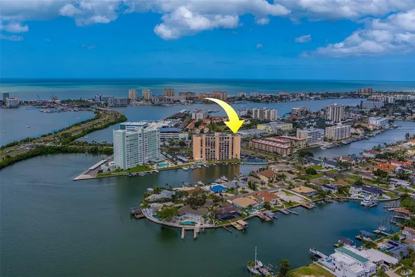 $2,400 | 51 Island Way, Unit 101, Clearwater Beach, FL 33767