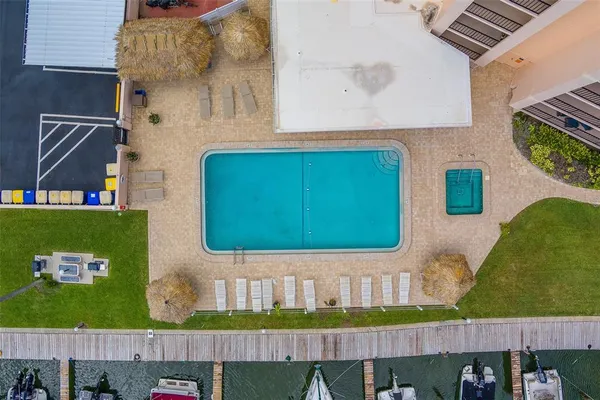 $2,400 | 51 Island Way, Unit 101, Clearwater Beach, FL 33767