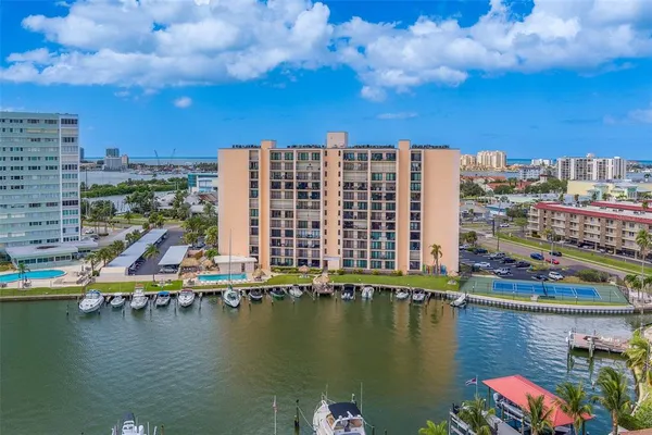 $2,400 | 51 Island Way, Unit 101, Clearwater Beach, FL 33767