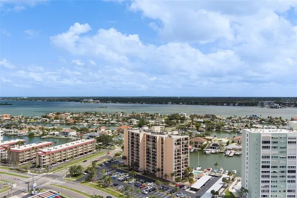 $2,400 | 51 Island Way, Unit 101, Clearwater Beach, FL 33767