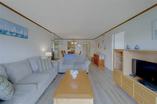 $2,400 | 51 Island Way, Unit 101, Clearwater Beach, FL 33767