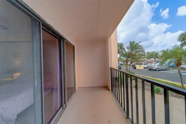 $2,400 | 51 Island Way, Unit 101, Clearwater Beach, FL 33767