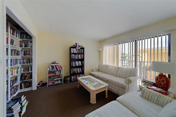 $2,400 | 51 Island Way, Unit 101, Clearwater Beach, FL 33767