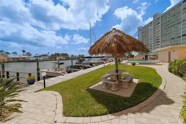 $2,400 | 51 Island Way, Unit 101, Clearwater Beach, FL 33767