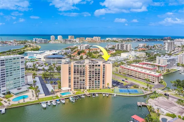 $2,400 | 51 Island Way, Unit 101, Clearwater Beach, FL 33767