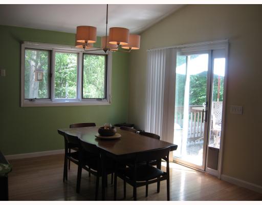 31 River Road Lincoln, RI 02865 - Photo 3 of 4 Dining Room.
