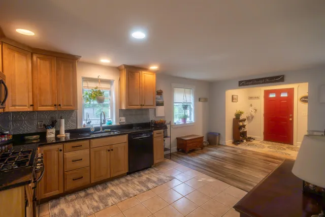 $1,300,000 | 527 Tamworth Road, Tamworth, NH 03886