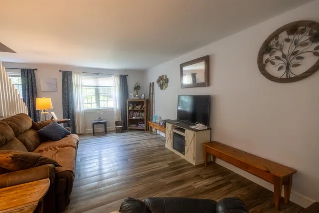 $1,300,000 | 527 Tamworth Road, Tamworth, NH 03886