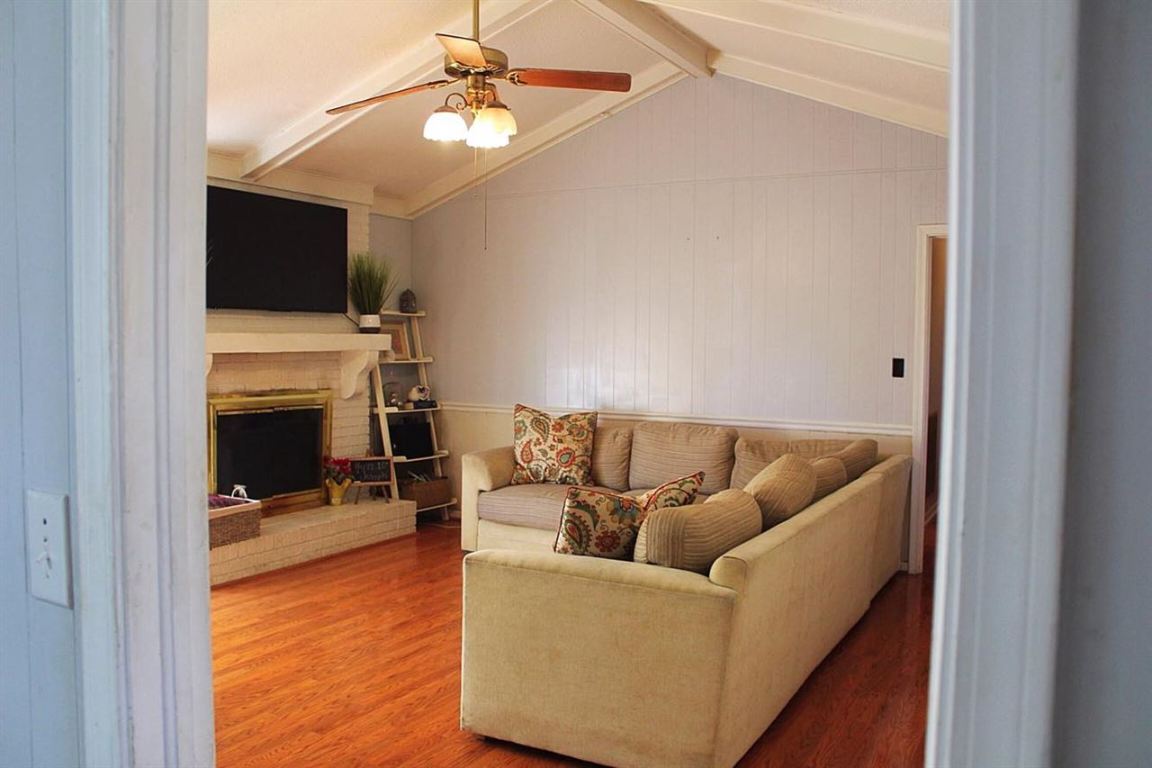 407 Centerville Road Anderson, SC 29625 - Photo 4 of 17 Gallery Image 4