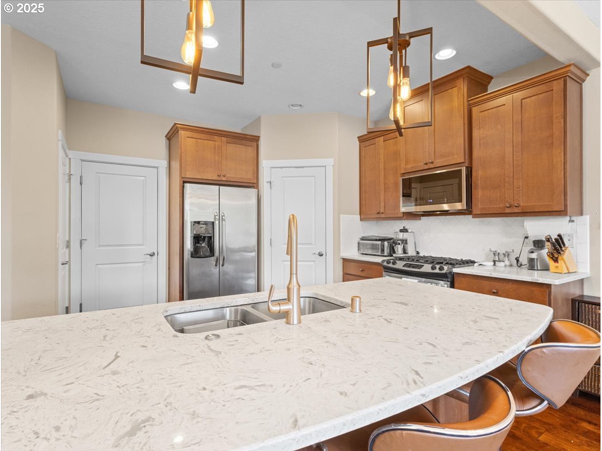 4305 Northwest Sage Loop Camas, WA 98607 - Photo 9 of 30 Gallery Image 9