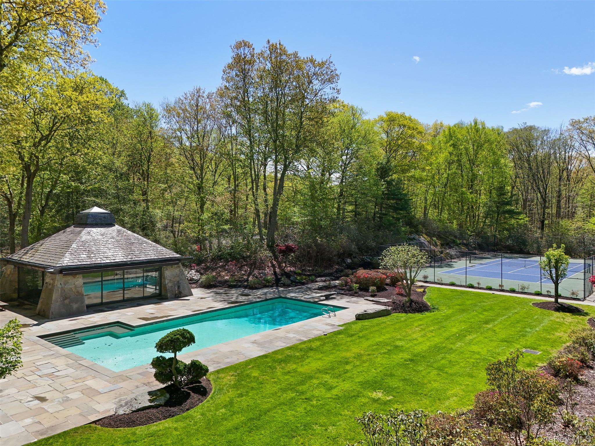 164 Eastwoods Road Pound Ridge, NY 10576 - Photo 5 of 46