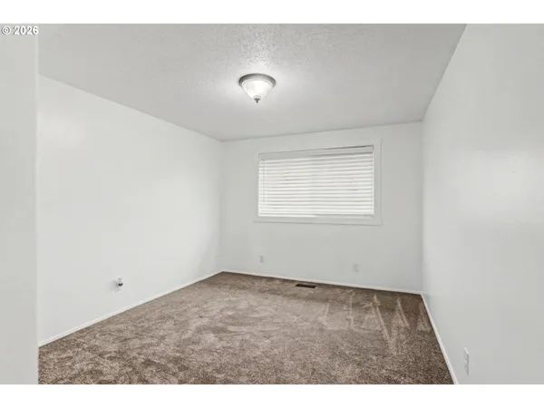 $429,500 | 2120 Lafayette Street Southeast, Albany, OR 97322