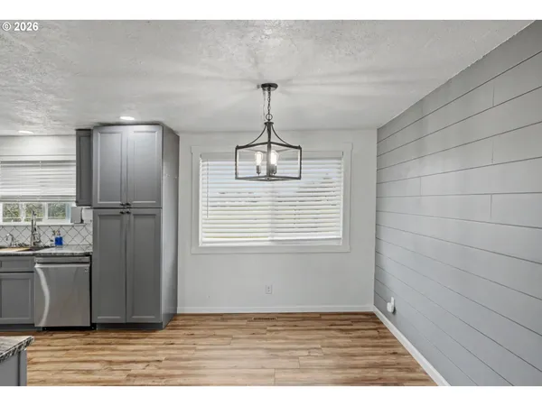 $429,500 | 2120 Lafayette Street Southeast, Albany, OR 97322