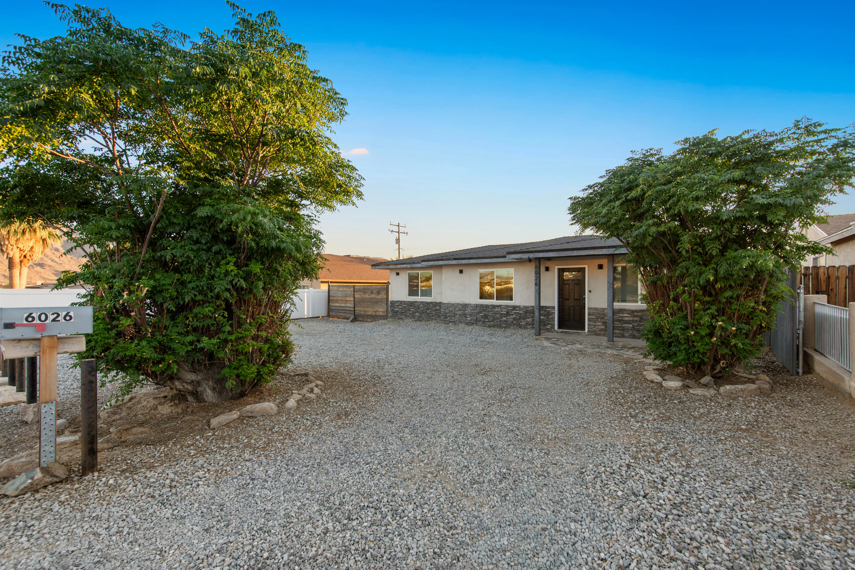 6026 Morongo Road Twentynine Palms, CA 92277 - Photo 2 of 16 6026 Morongo-2