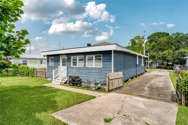 $1,400 | 1151 Avenue D, Westwego, LA 70094