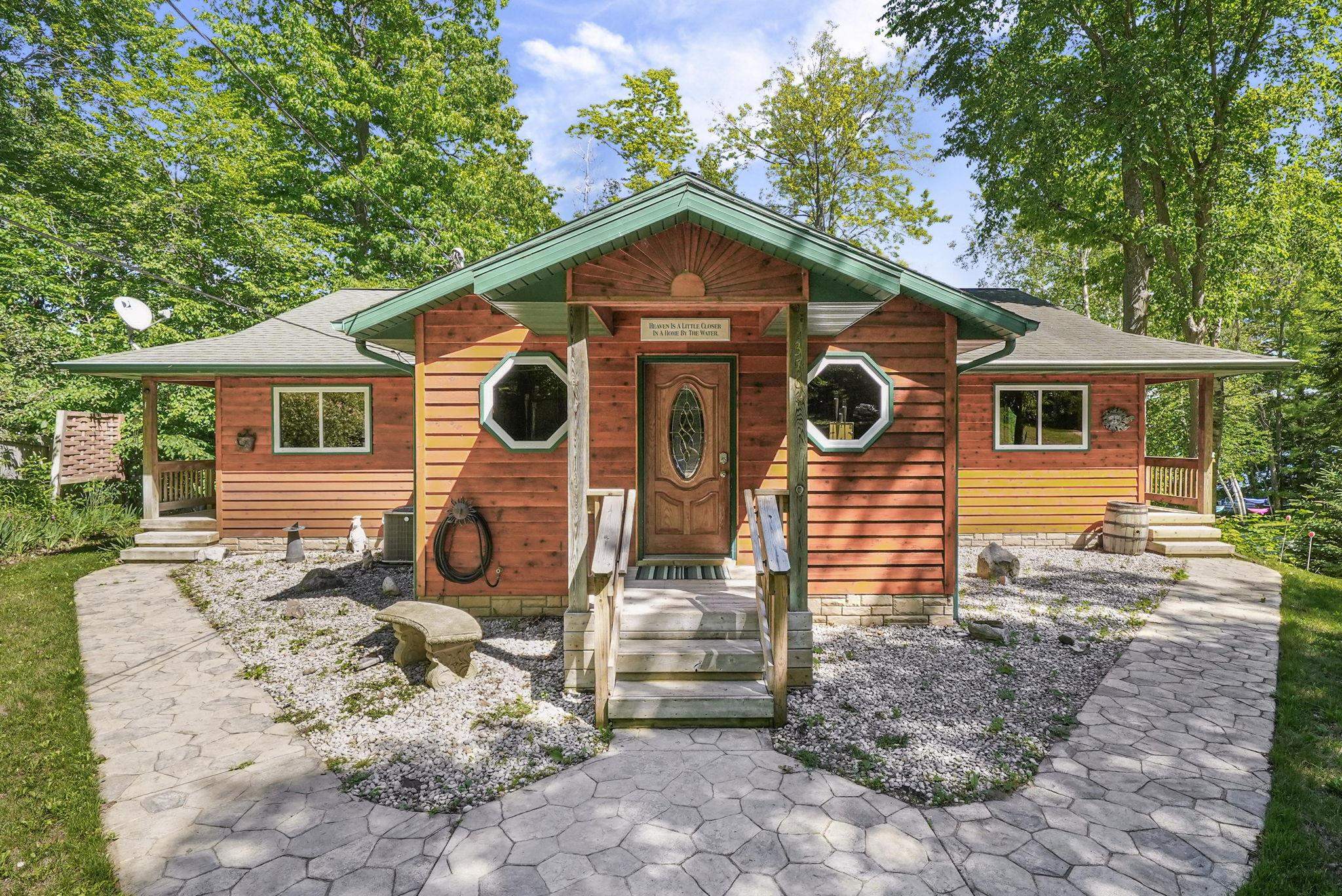 376 Highview Road Traverse City, MI 49696 - Photo 4 of 66