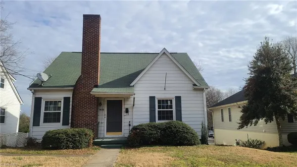 $975 | 405 South Sunset Drive, Unit A, Winston-Salem, NC 27103