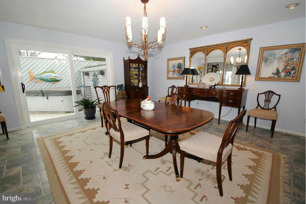 3735 Thomas Point Road Annapolis, MD 21403 - Photo 15 of 30 Wow...what a setting!