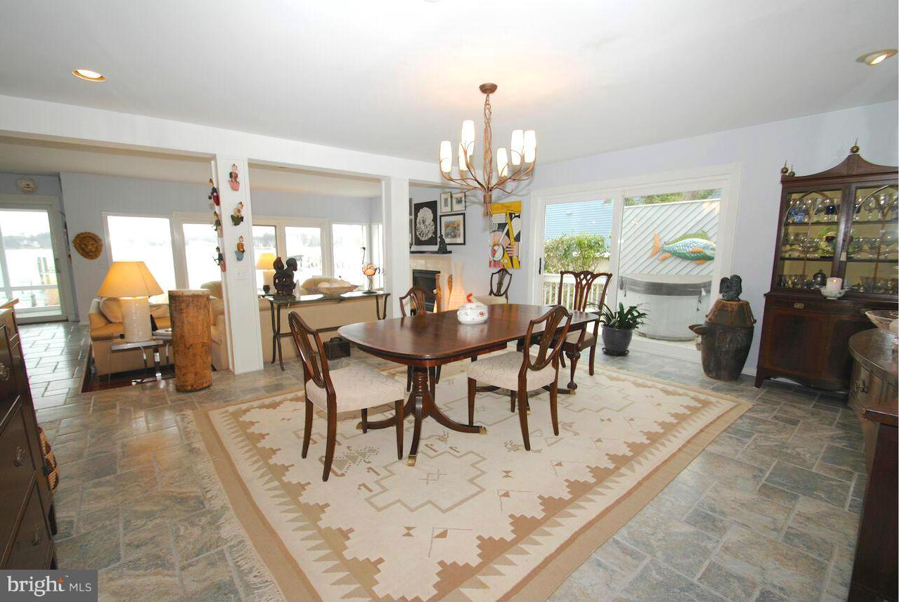 3735 Thomas Point Road Annapolis, MD 21403 - Photo 6 of 30 Dining Room with a VIEW!
