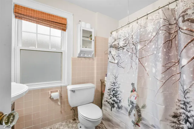 $6,000 | 1083 Hunter Avenue, Pelham, NY 10803