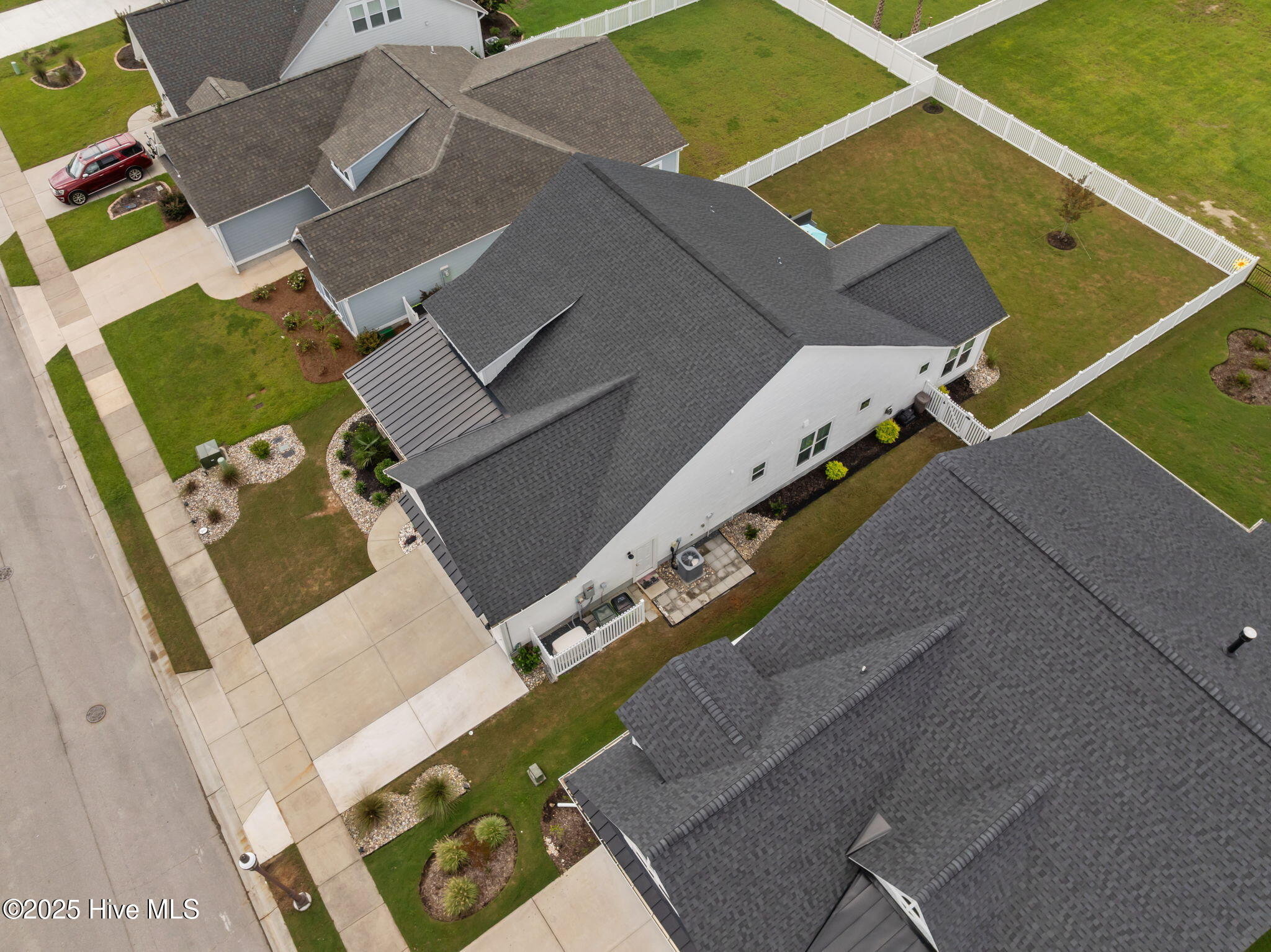 310 Lightning Bug Lane Holly Ridge, NC 28445 - Photo 16 of 57 16-web-or-mls-16