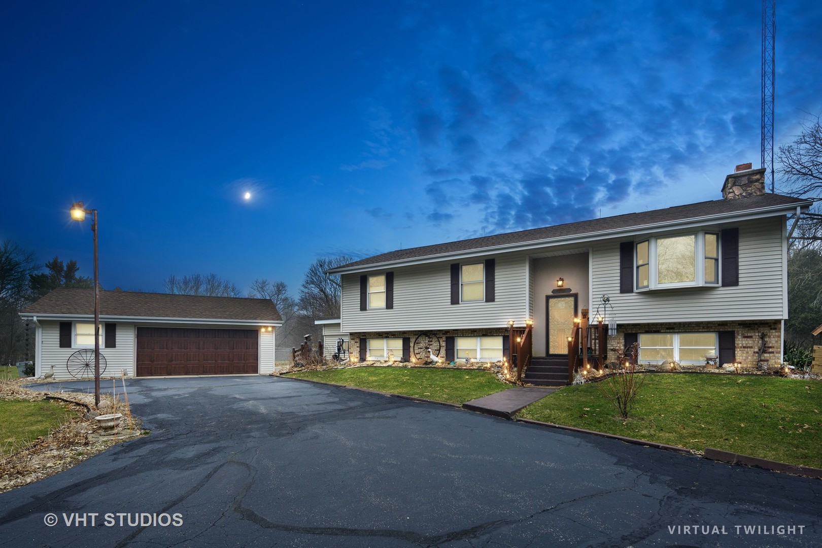 6912 Green Road Harvard, IL 60033 - Photo 2 of 18