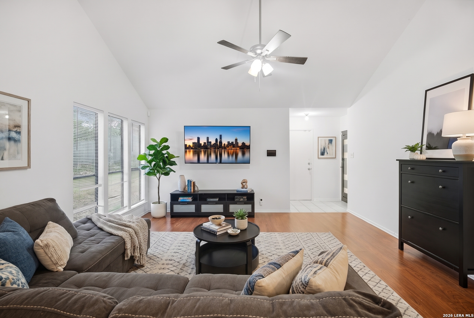 7250 Rimwood Street Live Oak, TX 78233 - Photo 2 of 35 Gallery Image 2