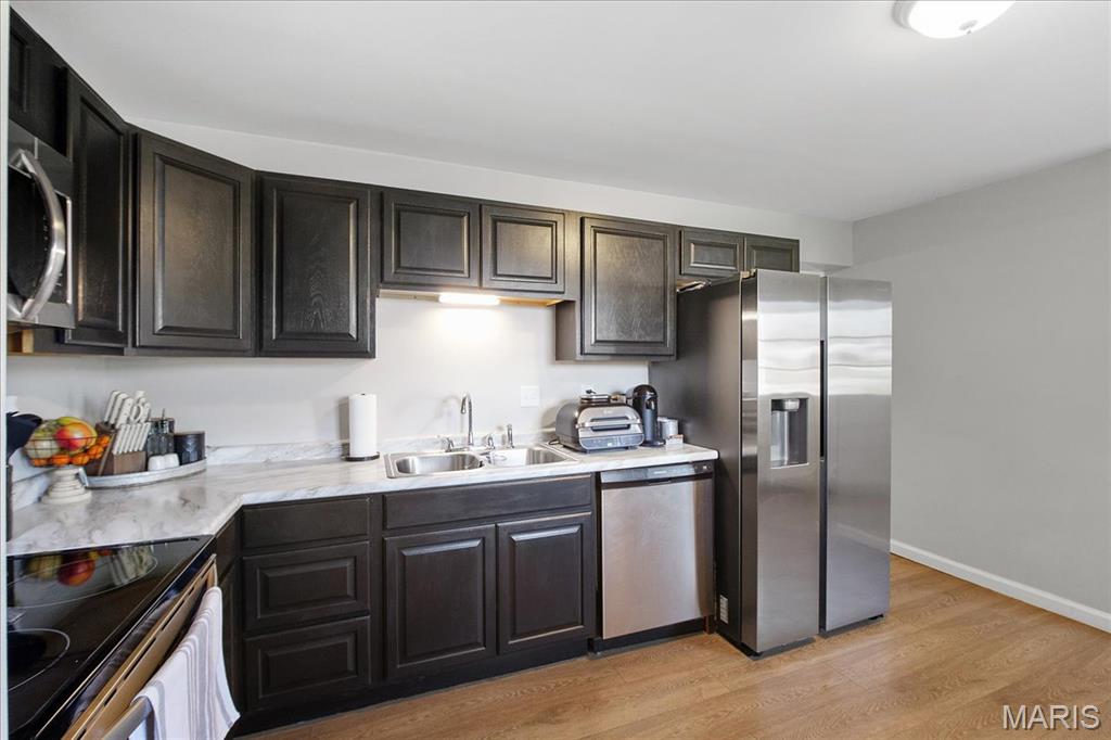 228 College Circle Eolia, MO 63344 - Photo 11 of 29