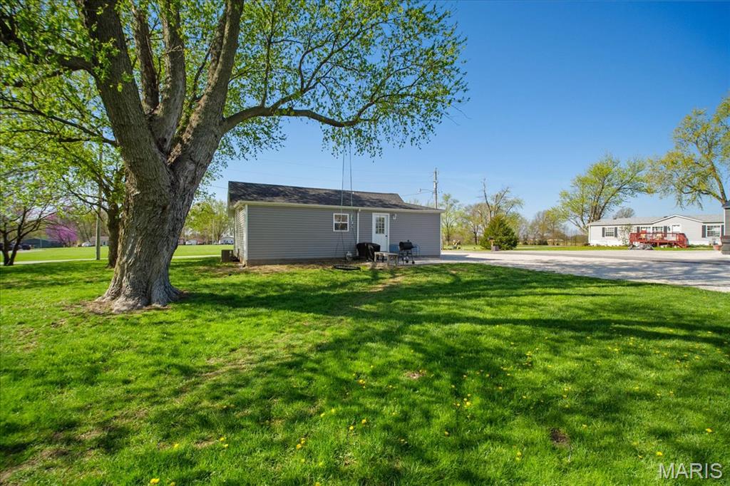 228 College Circle Eolia, MO 63344 - Photo 27 of 29