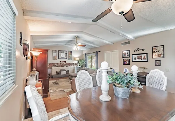 $475,000 | 911 Stanford Avenue, Clovis, CA 93611