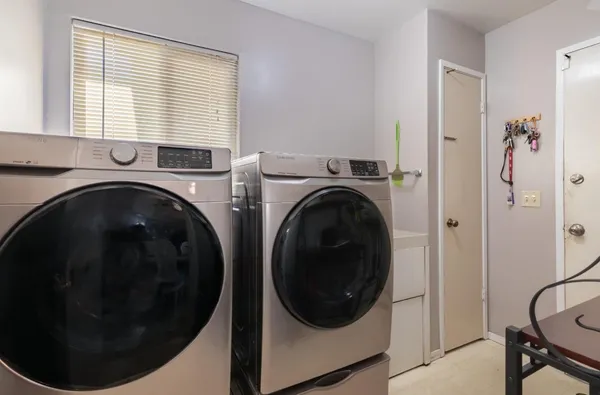 $475,000 | 911 Stanford Avenue, Clovis, CA 93611