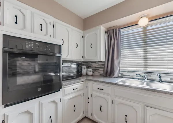 $475,000 | 911 Stanford Avenue, Clovis, CA 93611