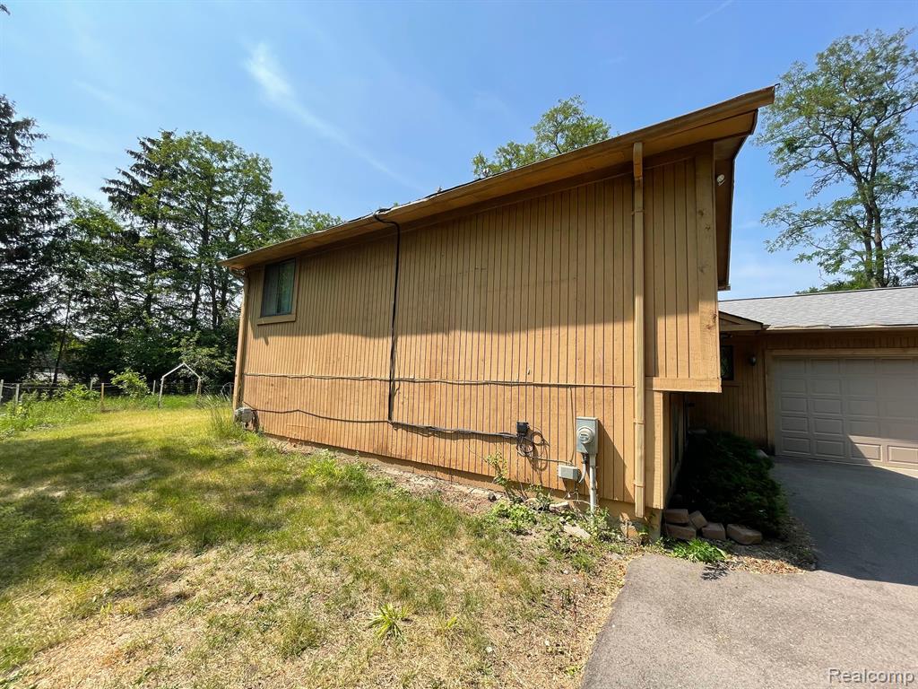 29721 Farmington Road Farmington Hills, MI 48331 - Photo 33 of 40