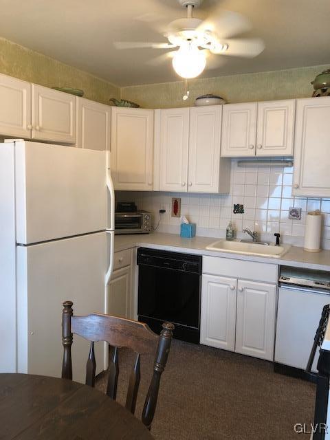 1560 Creekside Road Whitehall, PA 18052 - Photo 3 of 8